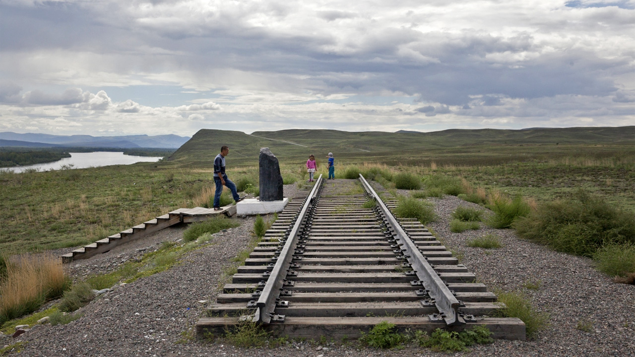 Дорога в обмен на металлы